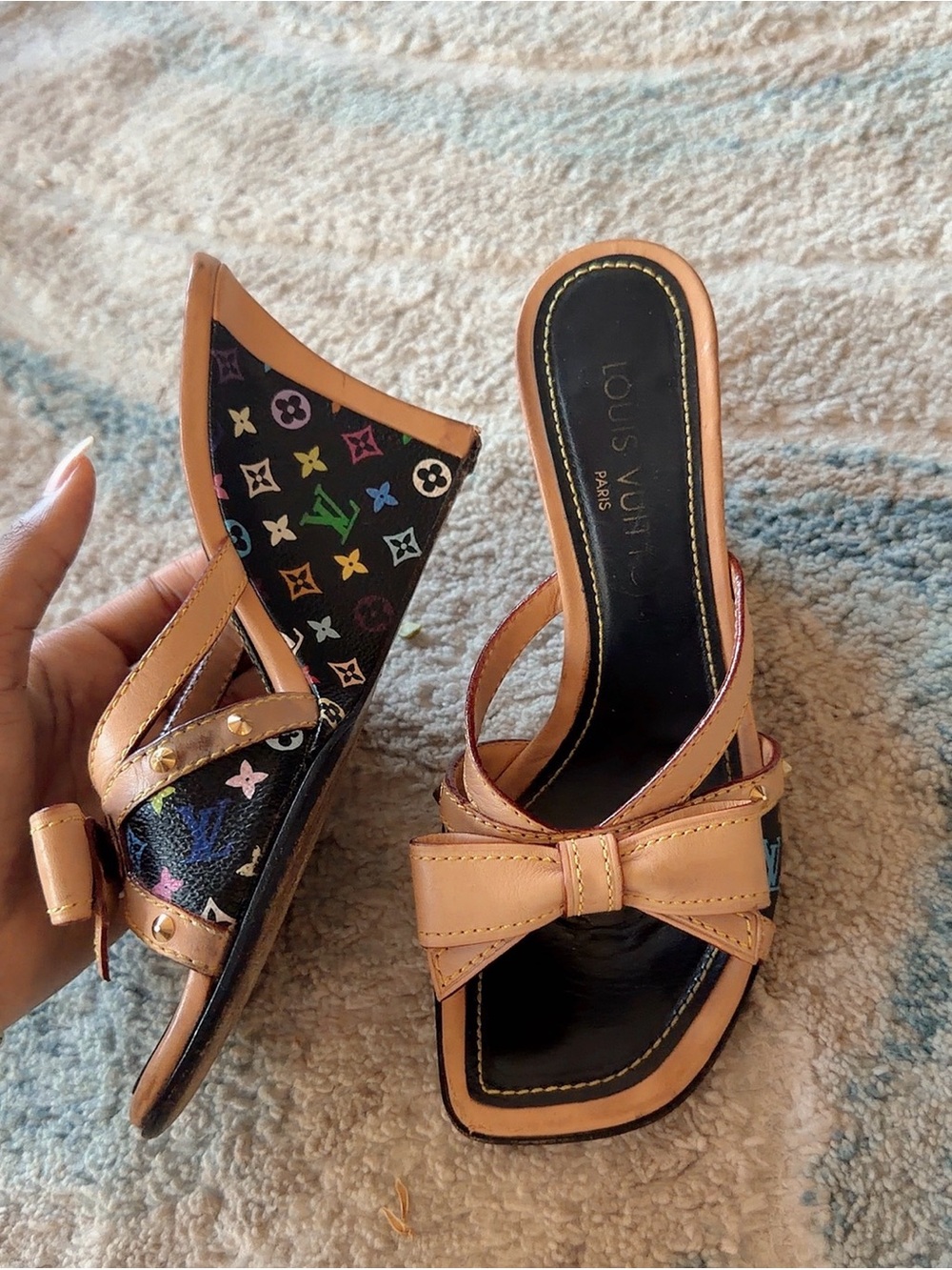 Louis Vuitton Murakami multicolored black monogram bow wedges - Picture 2 of 4